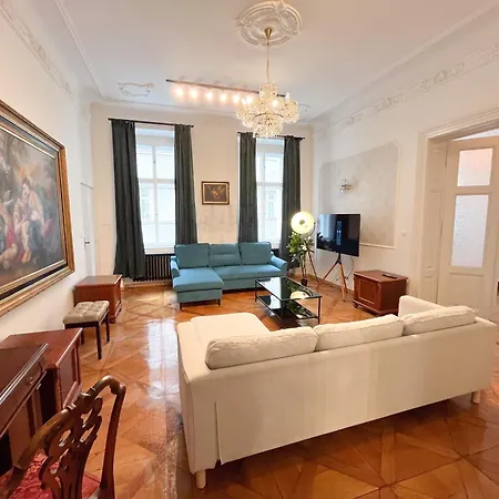 Habitación en casa particular Old Building New Will Enchant *